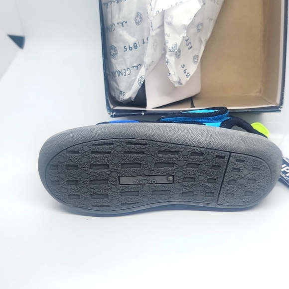 NEW OshKosh Bgosh Child - Toddler Size 7 Aquatic Water Sandal - Shoe - Picture 4 of 6